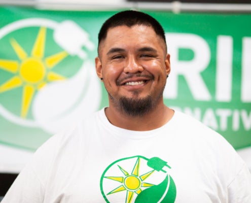 Matthew De La Rosa, a GRID Alternatives solar installation trainee.
